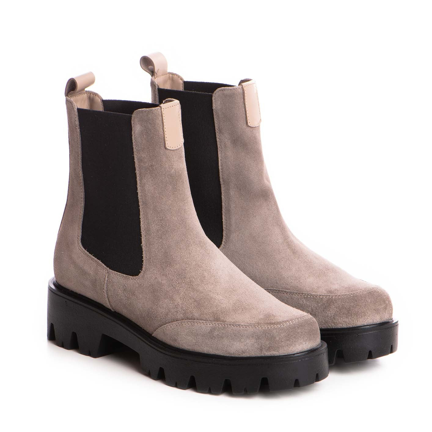 Bocanc dama Guban model 3574 piele velur tabac